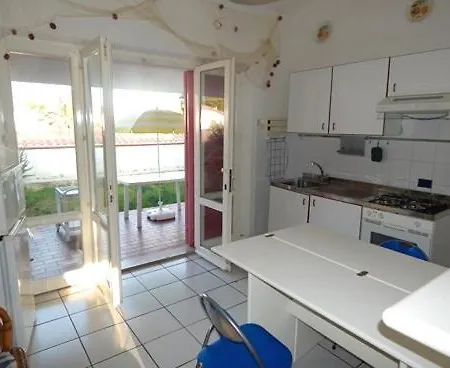 N112 - Numana, Villetta Trilocale Con Giardino Numana